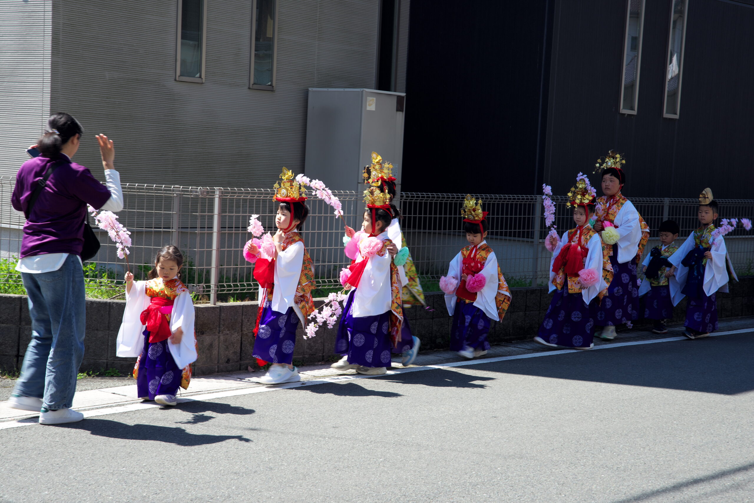 稚児行列のお写真